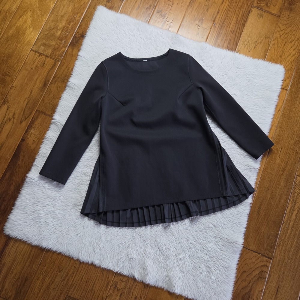 Lululemon Pleat On Long Sleeve Shirt Women's XS Black Pleated Back READ